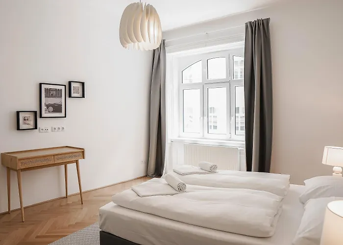 Heymi Zentagasse Apartment